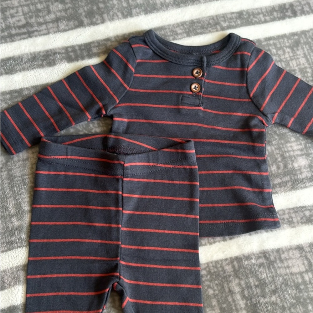 Striped Kids Pajamas Set - Gray and Red